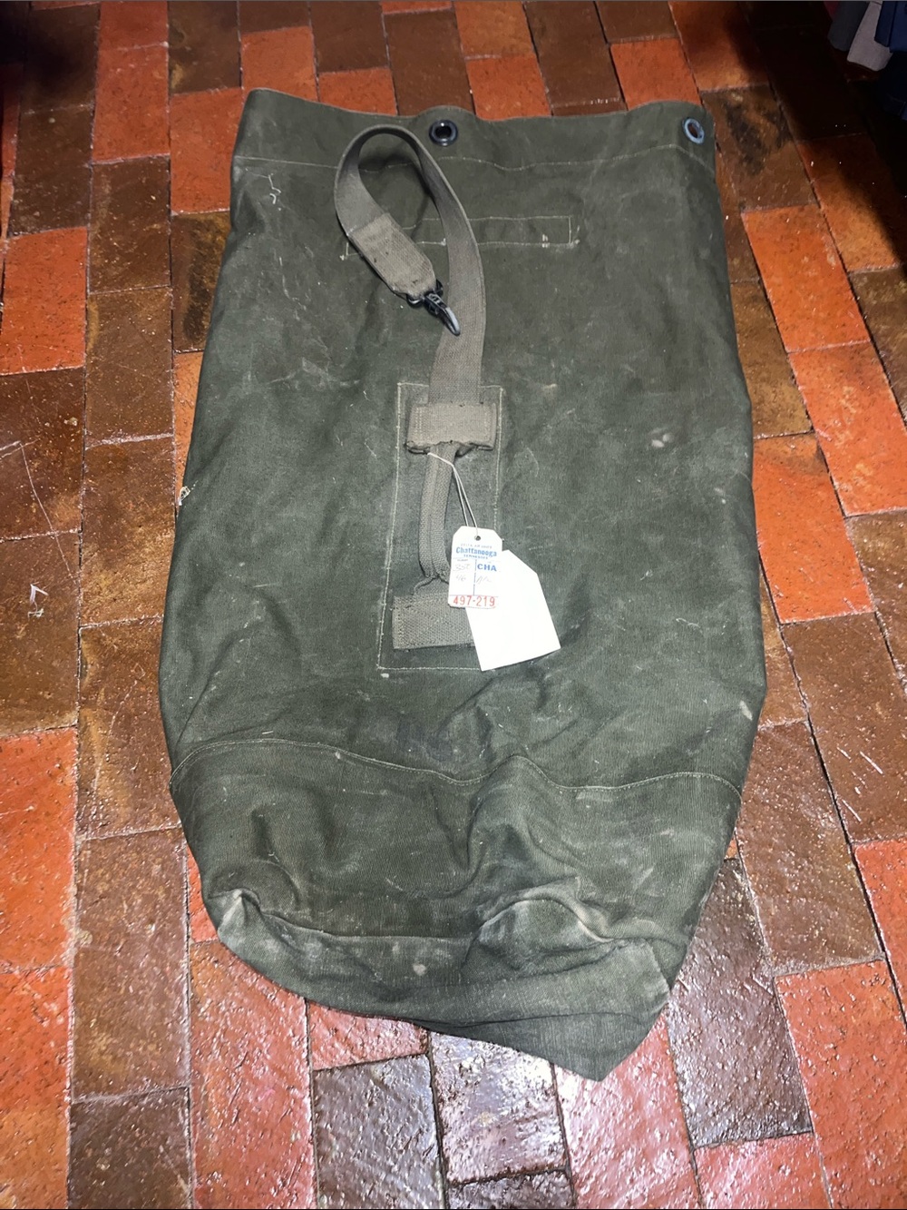 vintage US Army duffel bag 31” long x 21” wide 3048